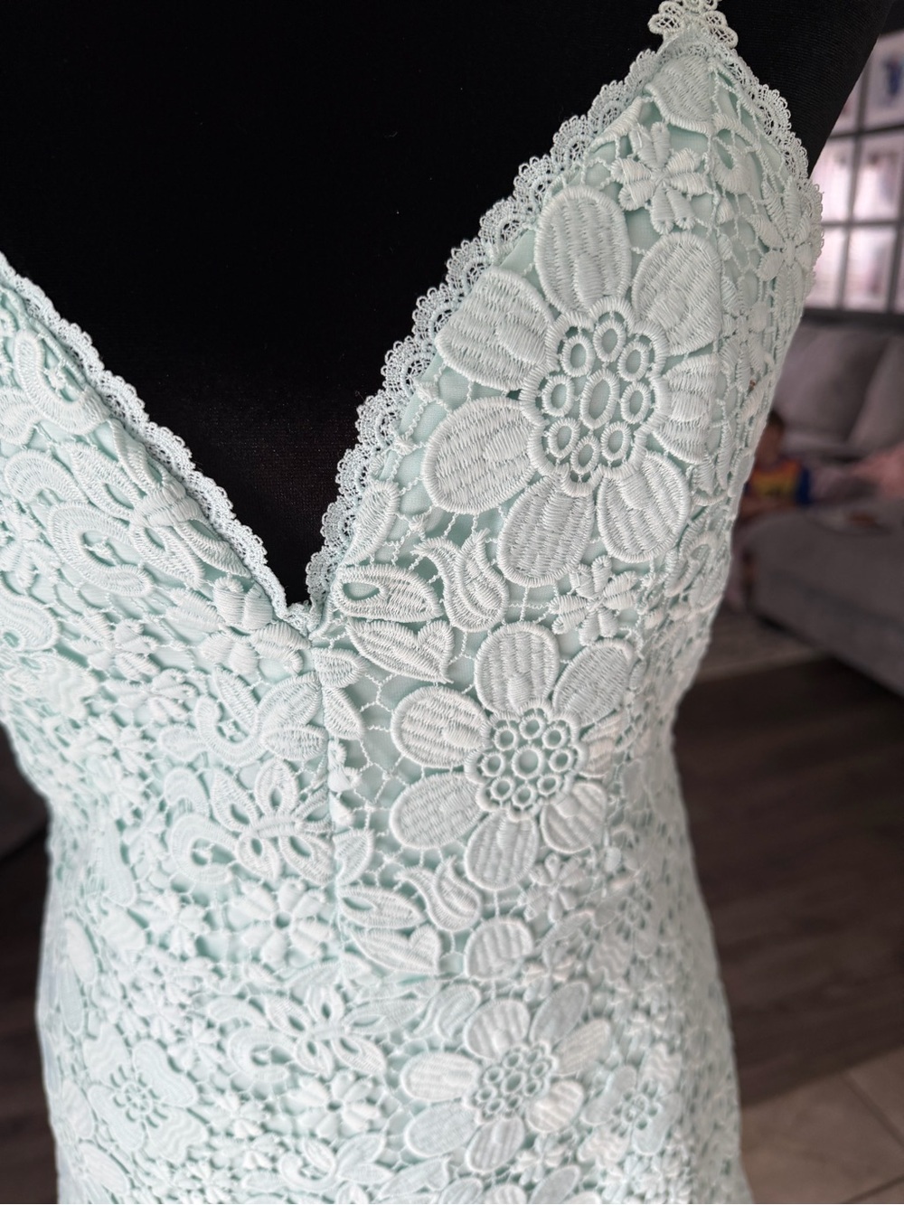 Alice + Olivia Mint Green Floral Lace Fit & Flare Dress Size 6 - Picture 5 of 6